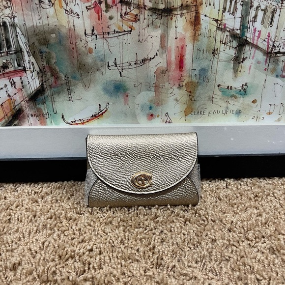 Coach Handbags - New Coach Turnlock Card Case Metallic Platinum Gold Leather C2420 Wallet